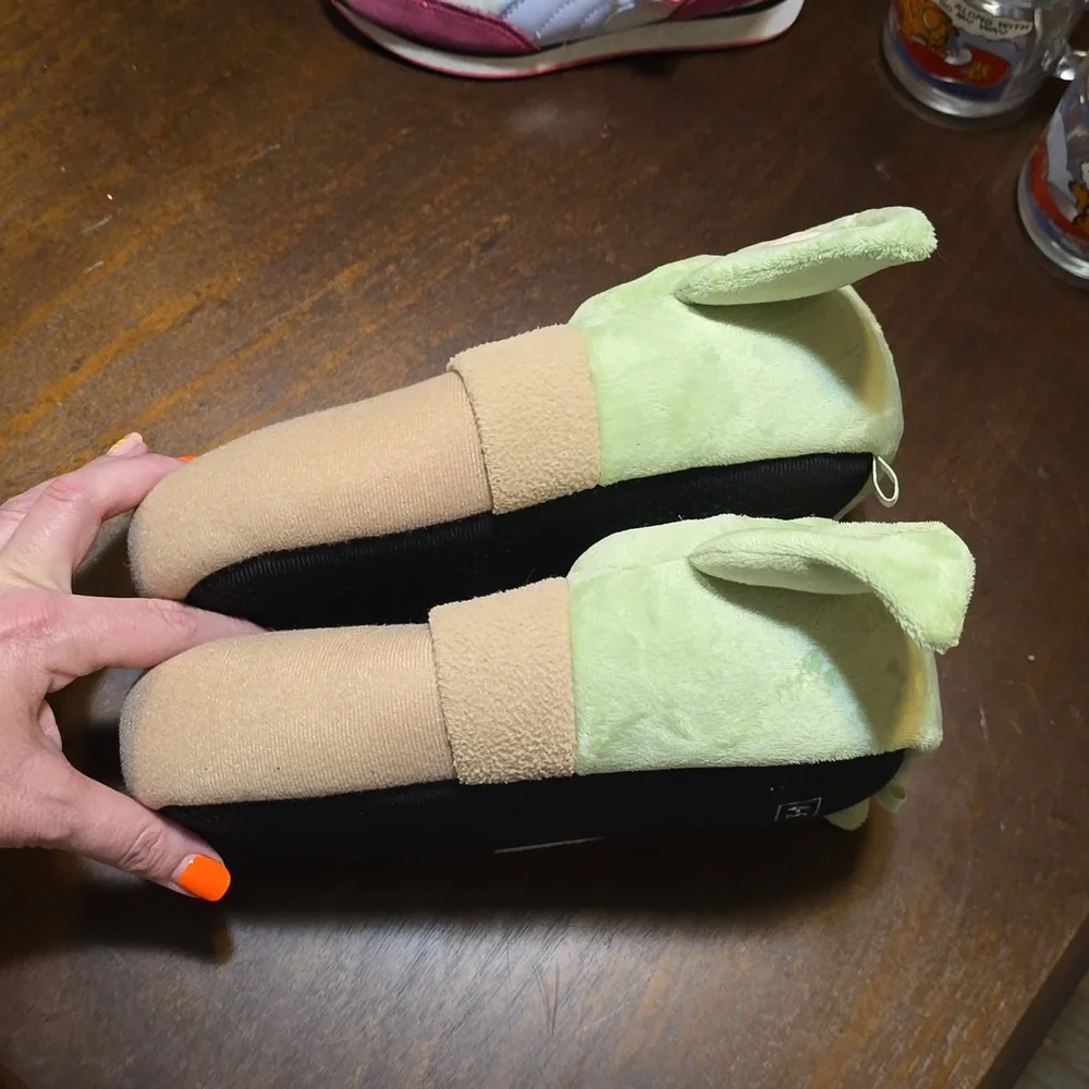 Disney Mandalorian Baby Yoda Star Wars Toddler Kids Slippers‎ Size 4-5 Grogu